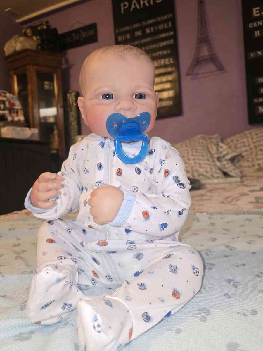 Realistic looking baby boy doll - Lompoc, California - FleaMarketBay