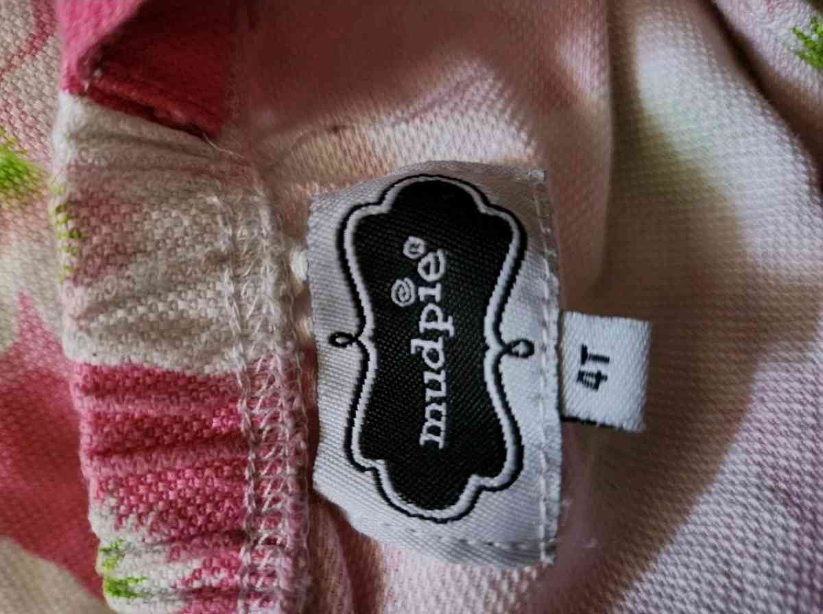 Girl pink dress with green accents - Savannah, Georgia - FleaMarketBay