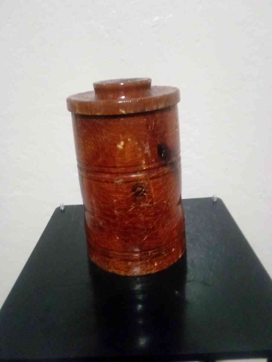 antique Chinese childs urn - Bakersfield, California - FleaMarketBay