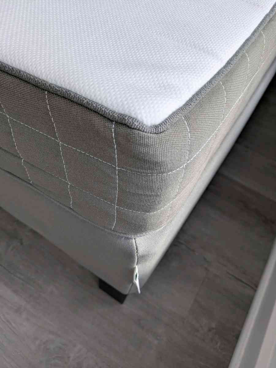 IKEA queen size ESPEVAR mattress base and MORGEDAL mattress - Chicago, Illinois - FleaMarketBay