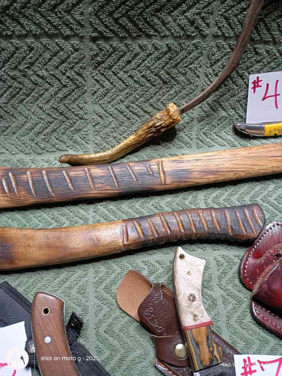 knives collection - Apollo, Pennsylvania - FleaMarketBay