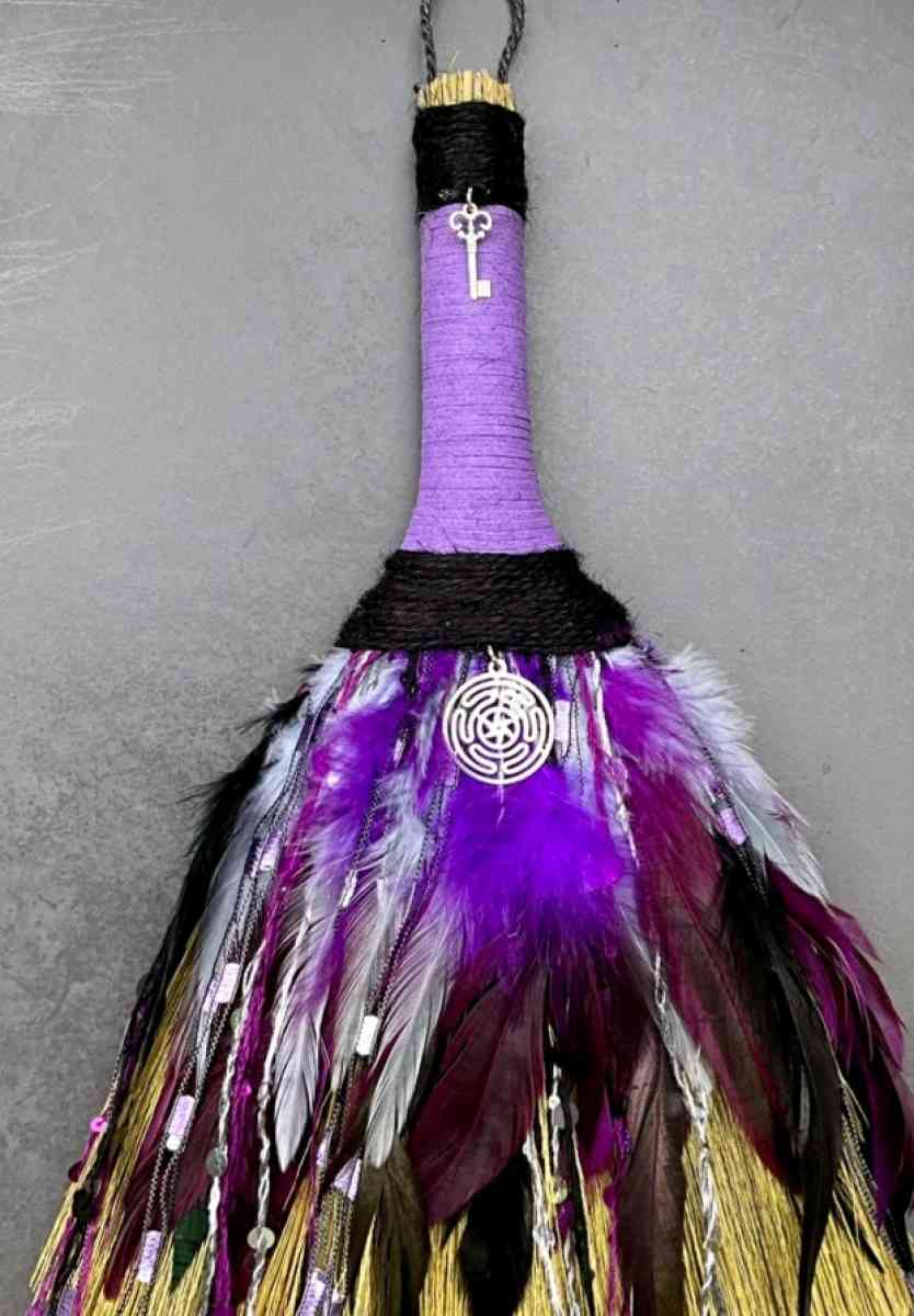 handmade alter bessom - Knoxville, Tennessee - FleaMarketBay