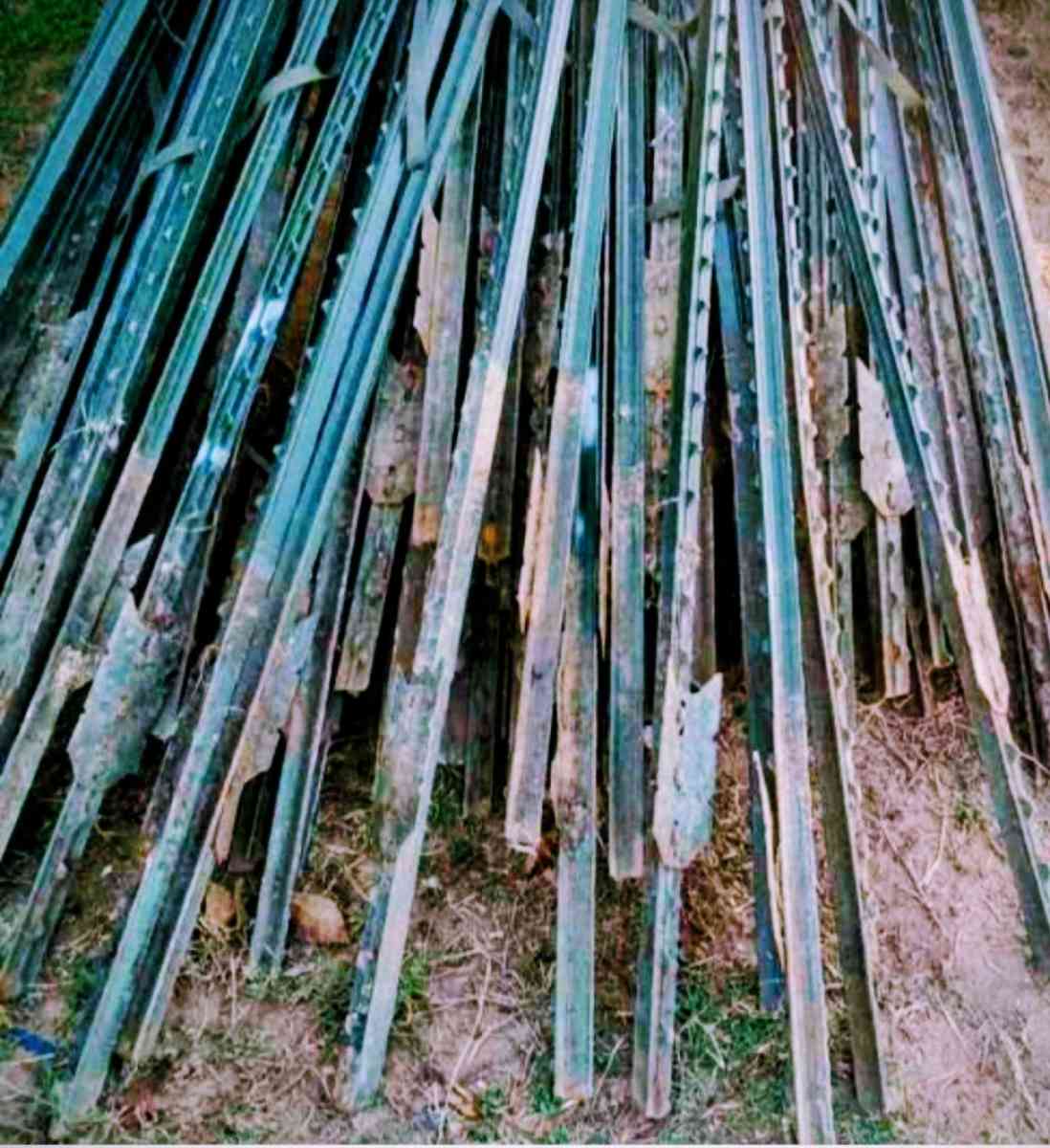 Fence Removal - Del Valle, Texas - FleaMarketBay