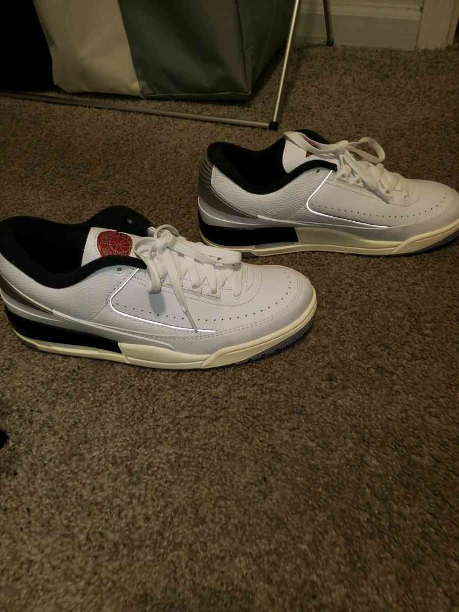 Jordan retro 2 light se - Chester, Virginia