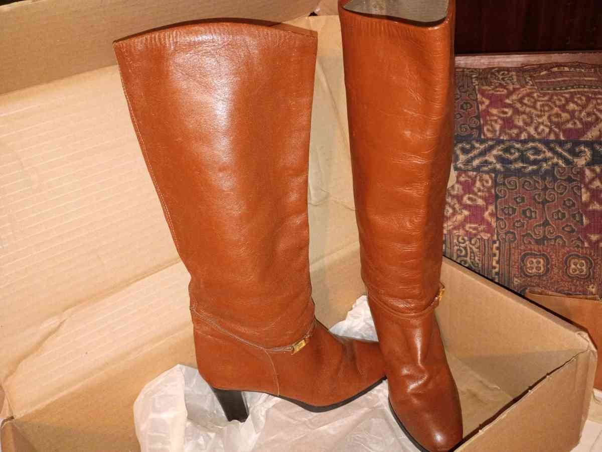 womens vintage leather knee high boots - Edgefield, South Carolina