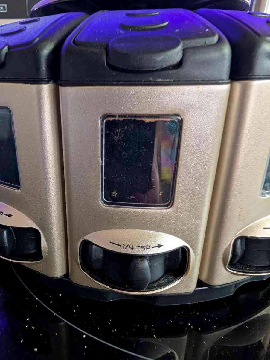 2 Spice rack carousel - Savannah, Georgia - FleaMarketBay