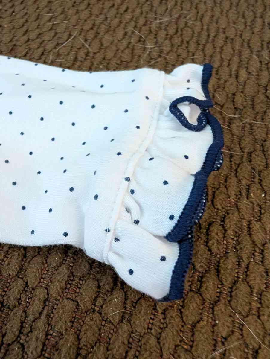 Baby white with blue dots sleepsuit with feet - Savannah, Georgia - FleaMarketBay
