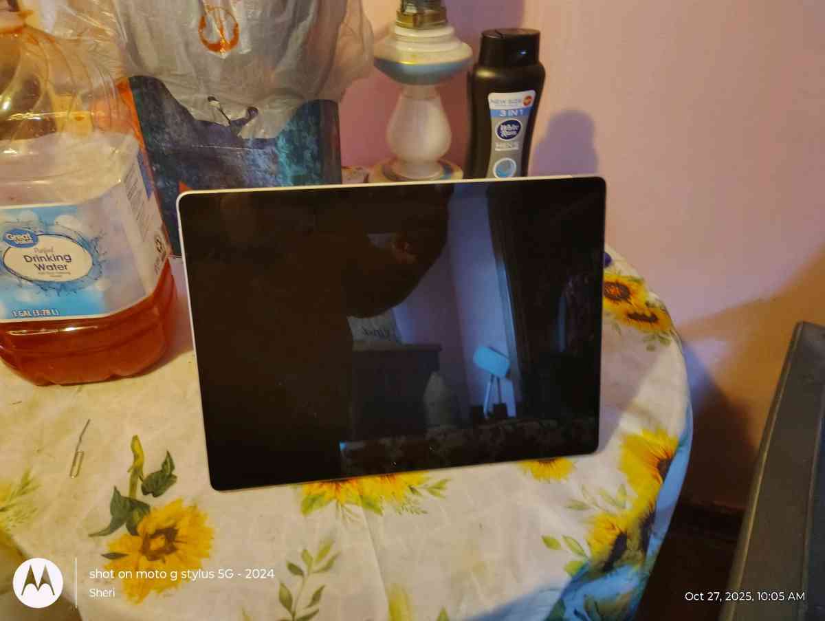 surface pro 8 - Green, Ohio - FleaMarketBay