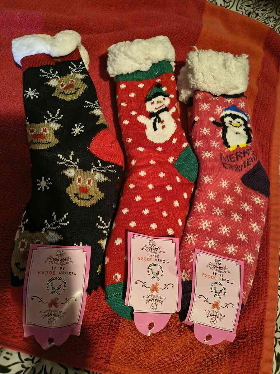 christmas socks 400 each pair - Bell Gardens, California