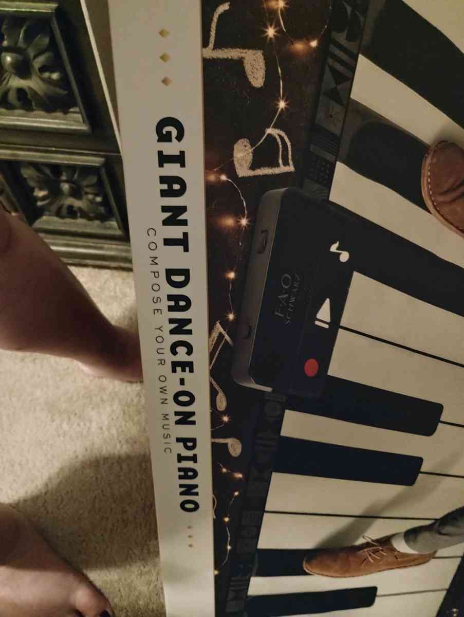 walk on piano 5ft for kids to play - Abilene, Texas - FleaMarketBay