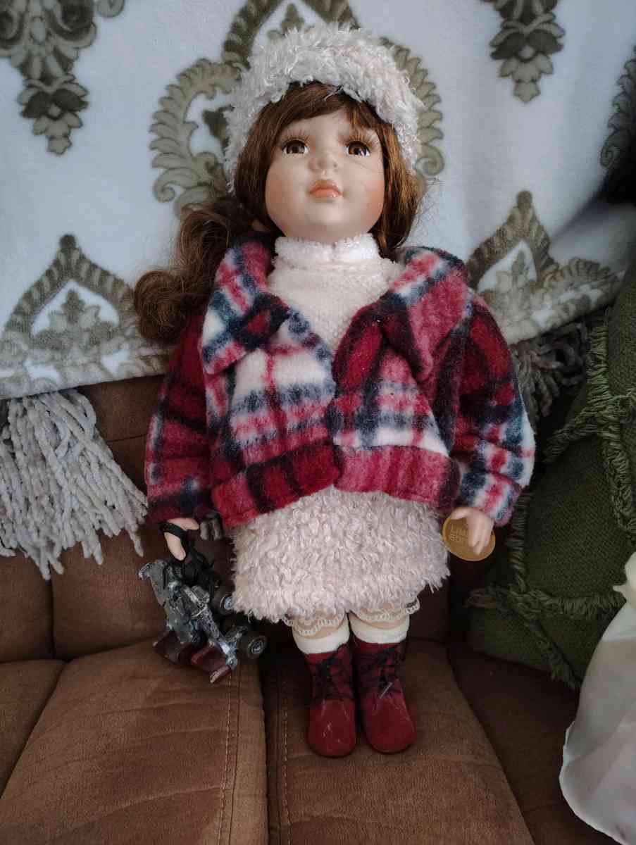 CERAMIC  DOLL - Fort Worth, Texas