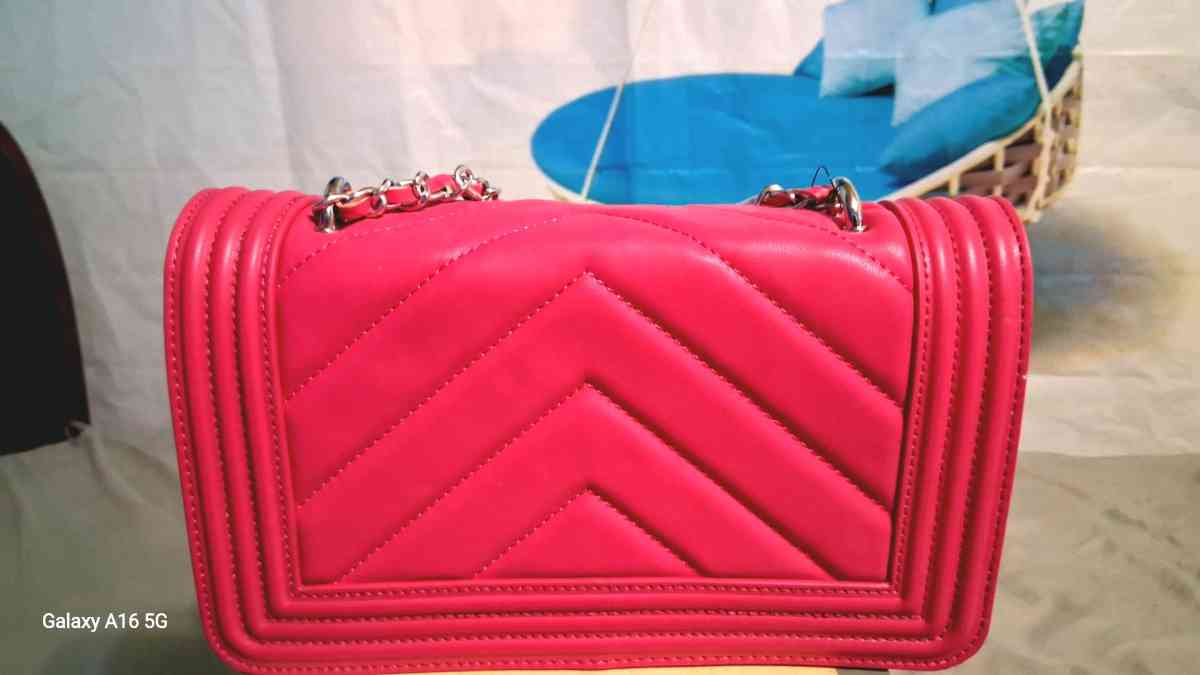 Badgley Mischka Shoulder Bag Crossbody or Designer Handbag - Hamilton, Alabama - FleaMarketBay