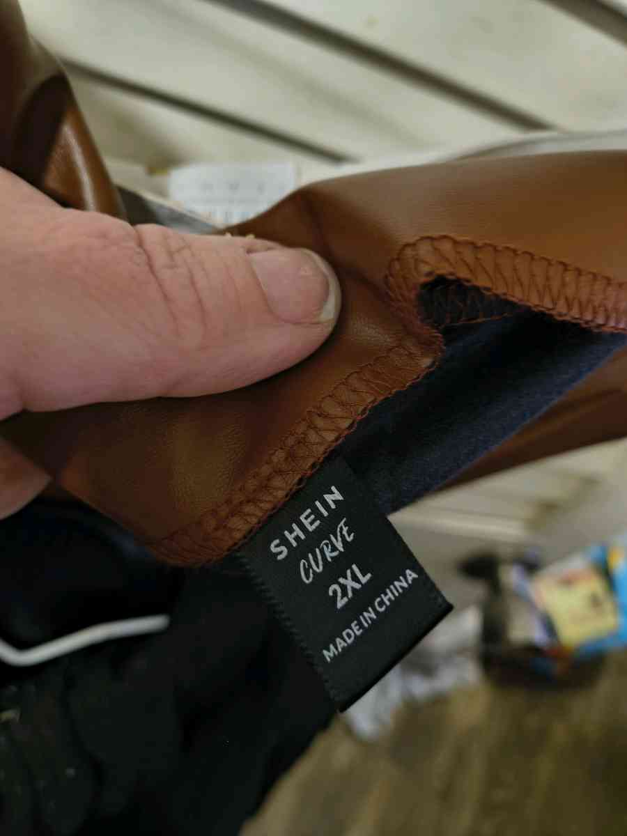 brown 2XL skirt and top - Cherry Hill, New Jersey - FleaMarketBay