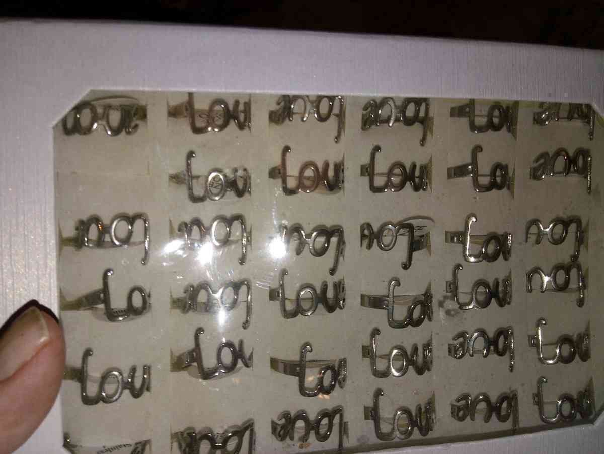 womens Stainless steel rings - Van Buren, Arkansas - FleaMarketBay