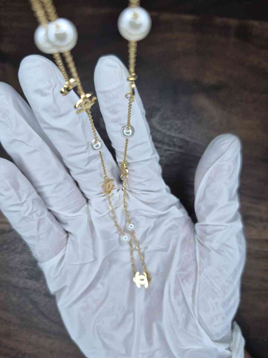 Chanel Necklace - Los Angeles, California - FleaMarketBay