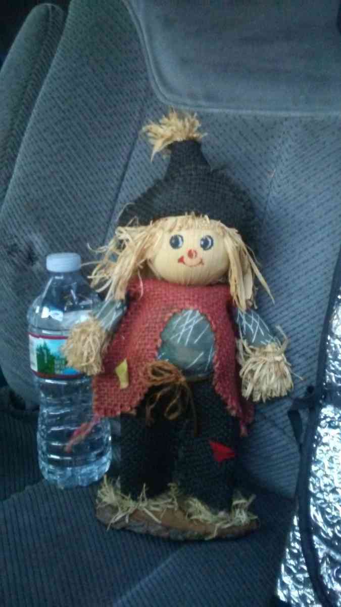 4 scarecrows - Rosemead, California - FleaMarketBay