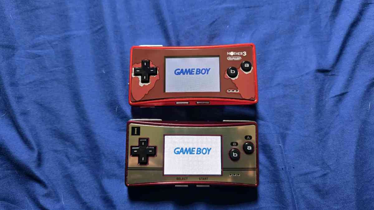Gameboy advance sp Bundle with games and different consoles - Bronx, New York - FleaMarketBay