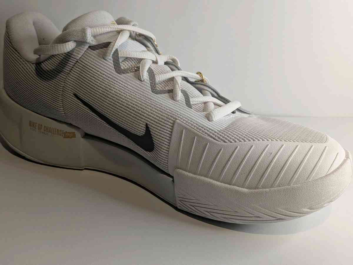 Nike GP Challenger pro - Avondale Estates, Georgia - FleaMarketBay