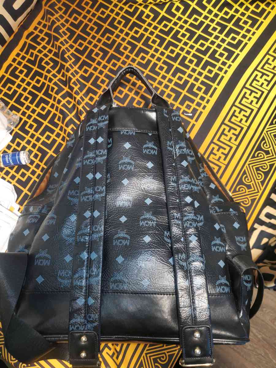 Mcm backpack black and gold - Chester, Virginia - FleaMarketBay