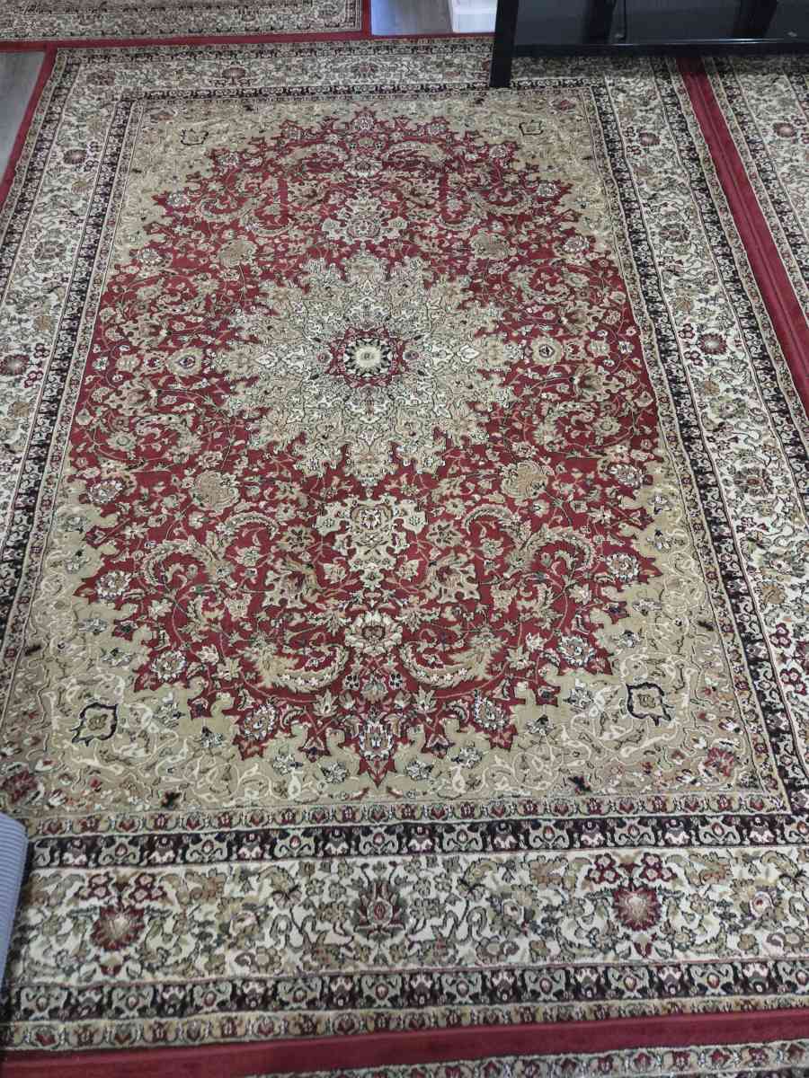 Elegance Persian Weavers Rug - Glendale, Arizona - FleaMarketBay