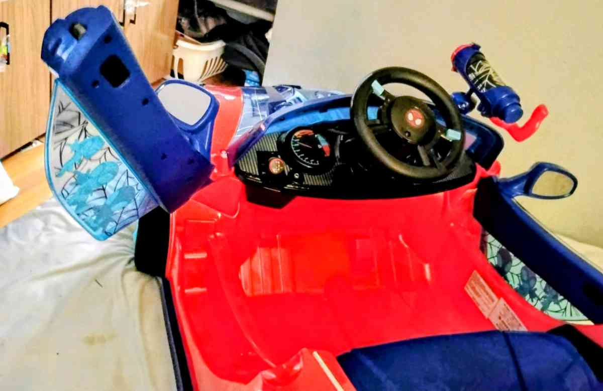 Spiderman 6v battery powered ride on - Indianapolis, Indiana - FleaMarketBay