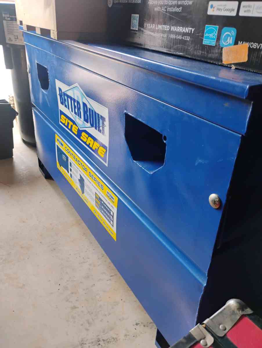 Job Tool box large safe container - Madison, Alabama - FleaMarketBay