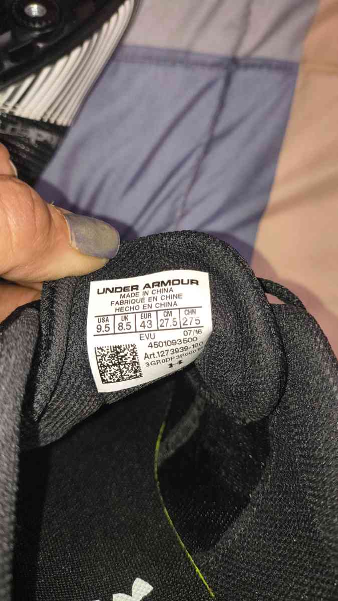 Under Armour Kick Sprint shoes - Rosemead, California - FleaMarketBay