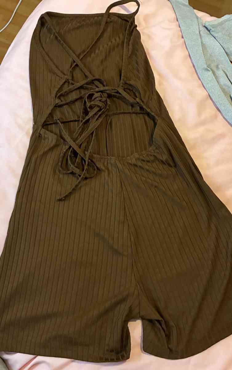 dresses and rompers sz small - Chicago, Illinois - FleaMarketBay