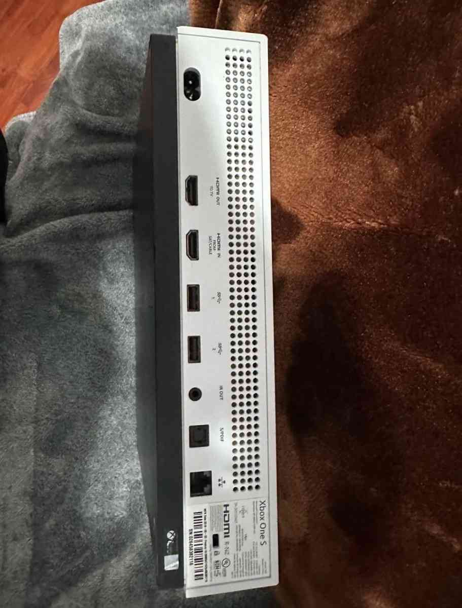 xbox s - Los Angeles, California - FleaMarketBay