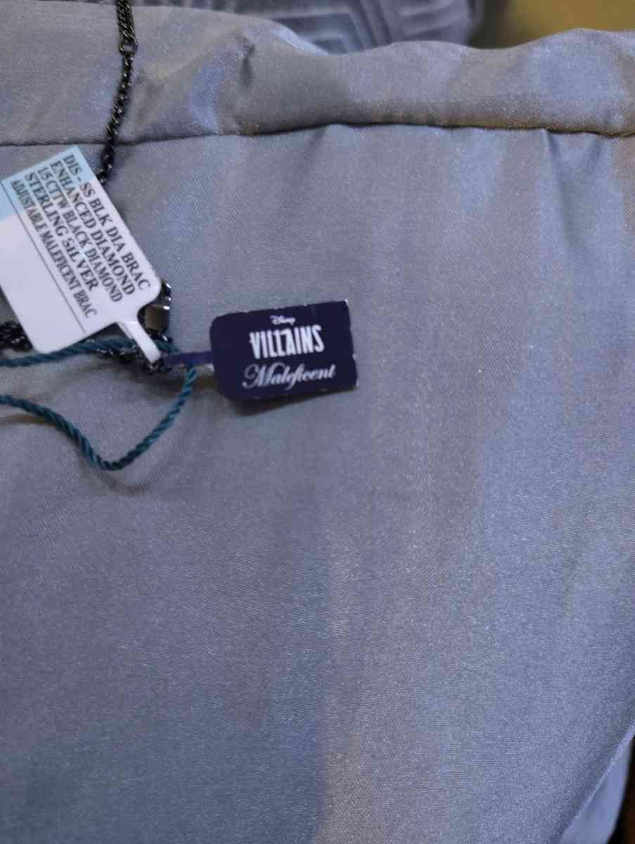 enchanted malcnificent Disney bracelet - Cleveland, Ohio - FleaMarketBay