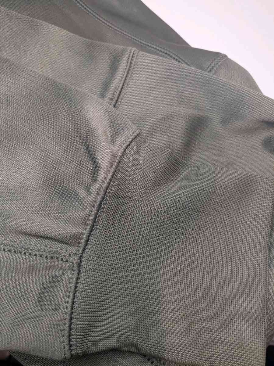 mens sweatshirt - Avondale Estates, Georgia - FleaMarketBay