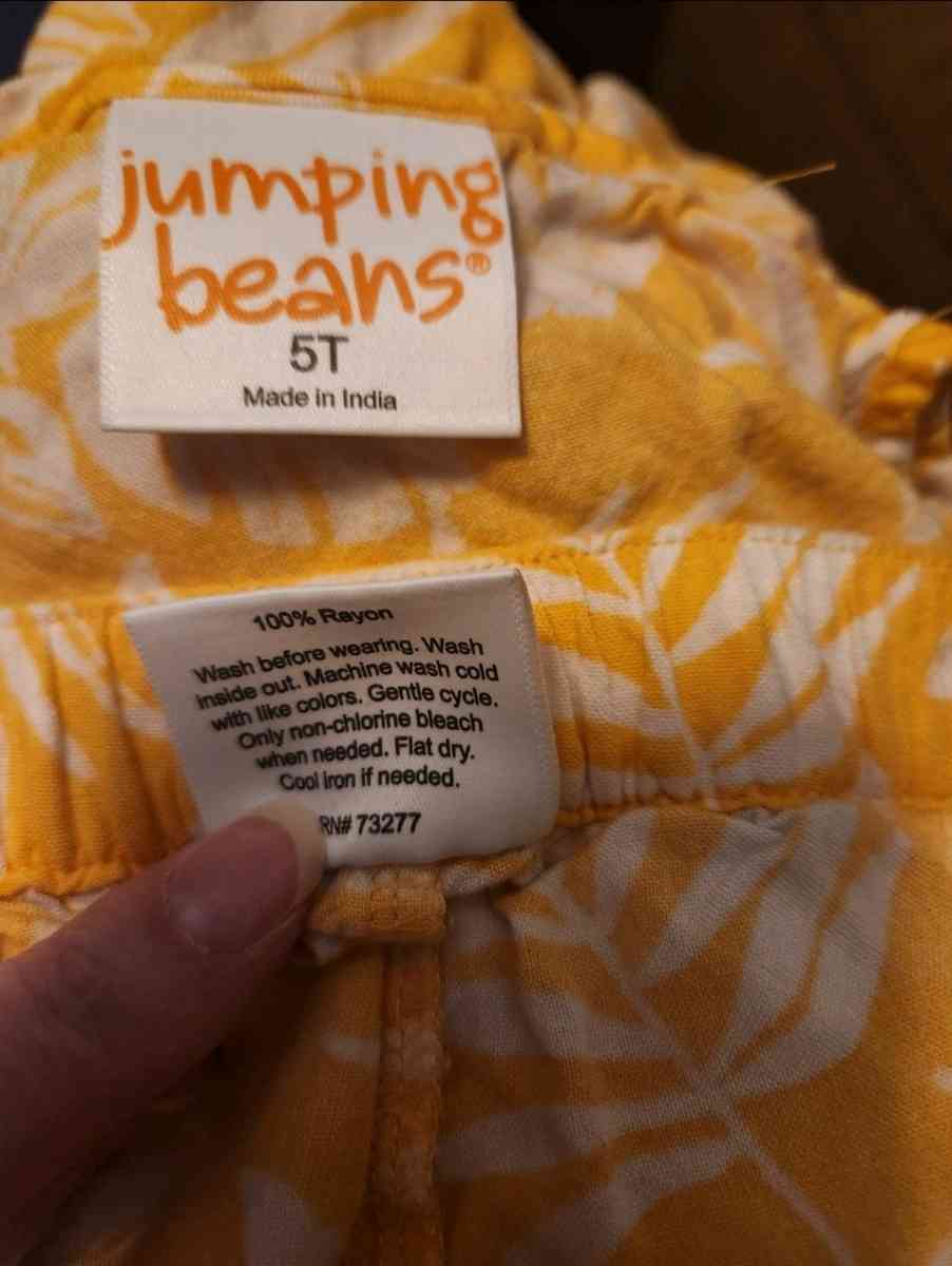 Baby yellow 2 piece girl outfit - Savannah, Georgia - FleaMarketBay