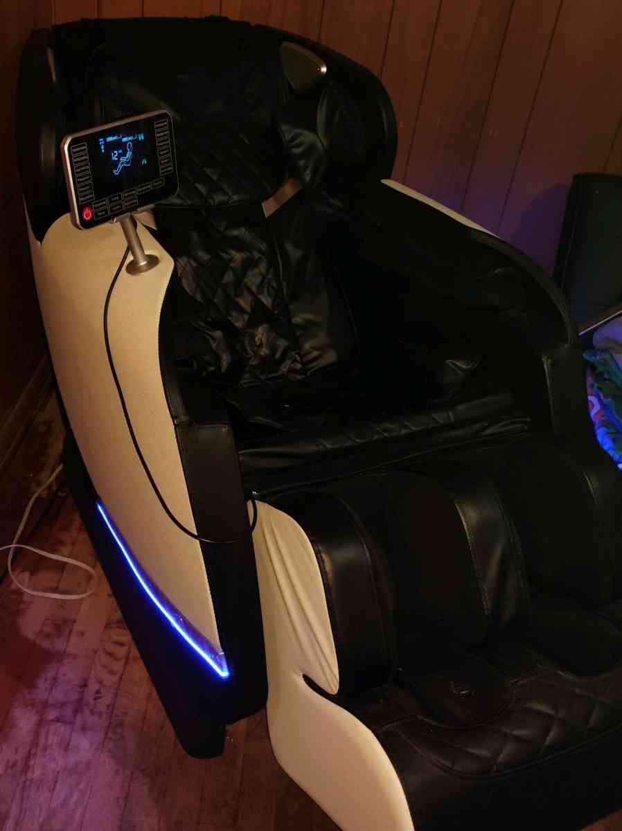 Massage Chair Full Body Recliner  Zero Gravity with Heat and - Herington, Kansas