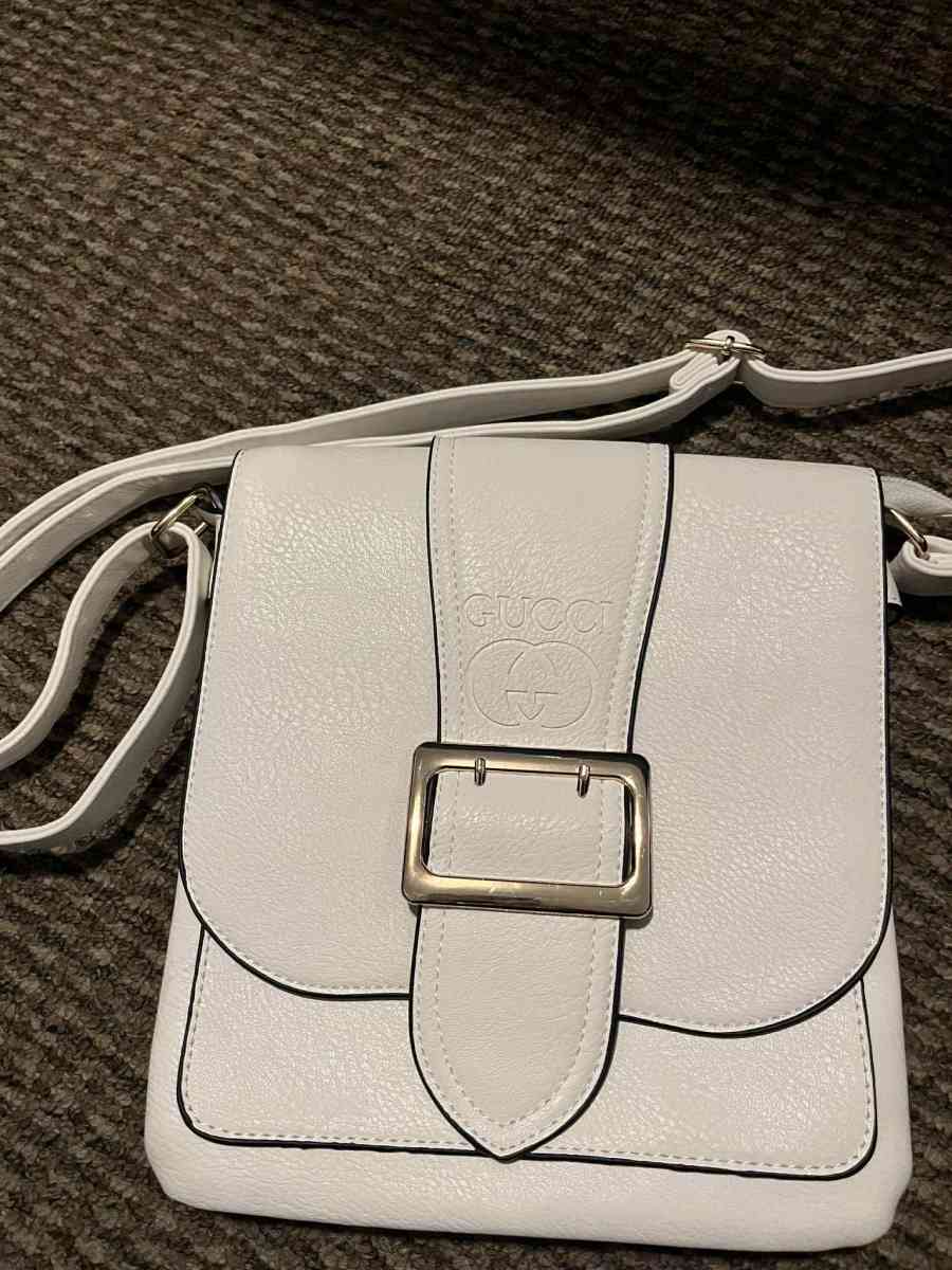 cartera para mujer nueva - Lancaster, Pennsylvania - FleaMarketBay