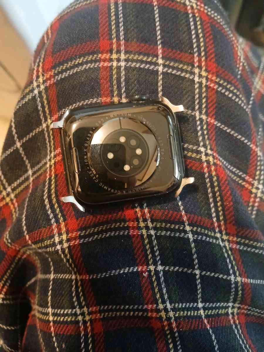 smart watch - Athens, Tennessee - FleaMarketBay