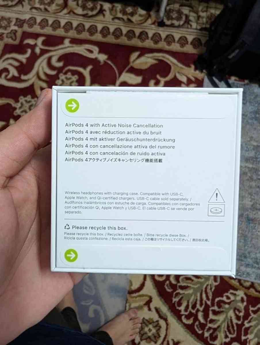 AirPods gen 4 anc - Flushing, New York - FleaMarketBay