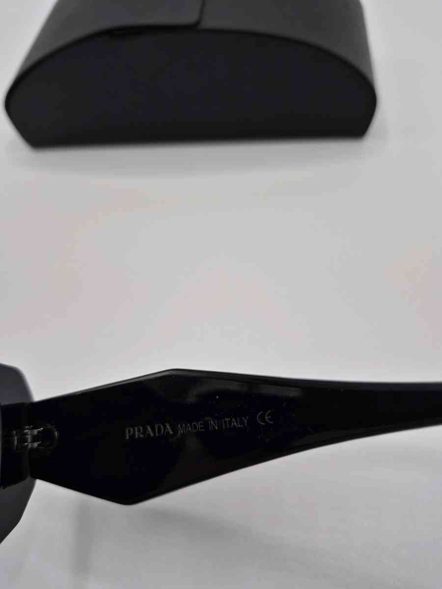 Black Prada sunglasses - Los Angeles, California - FleaMarketBay