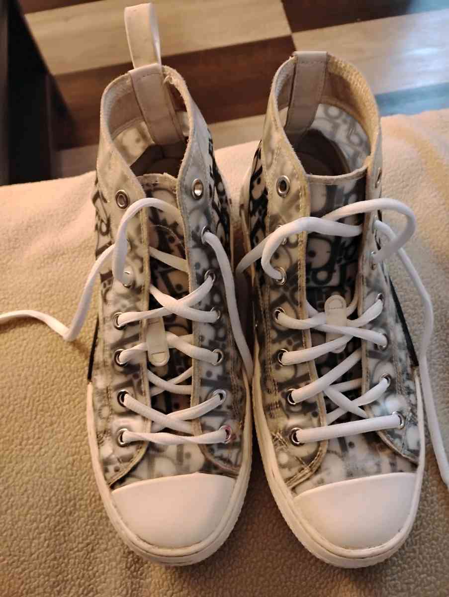 shoes - Fayetteville, Arkansas - FleaMarketBay