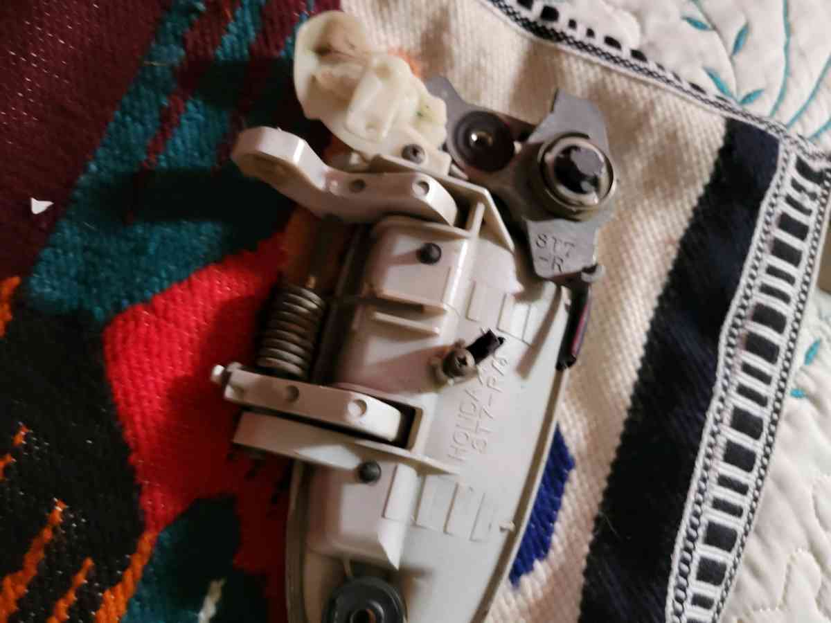 95 2000 Acura integra Passenger doorHandle - Santa Ana, California - FleaMarketBay