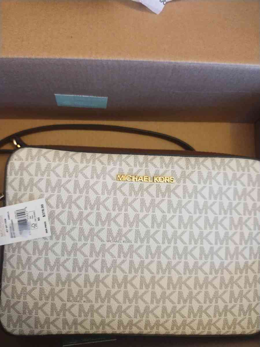 Womens Handbag - Manteca, California - FleaMarketBay