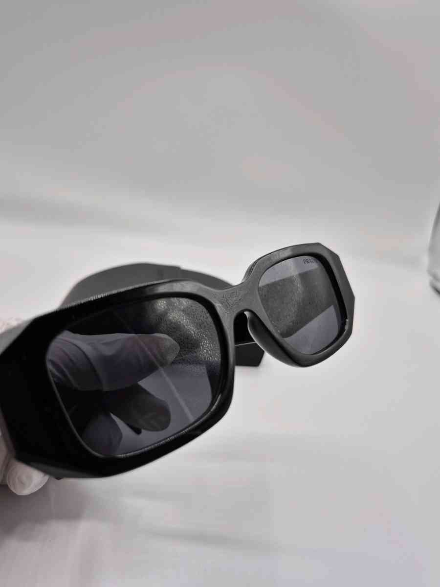 Black Prada sunglasses - Los Angeles, California - FleaMarketBay