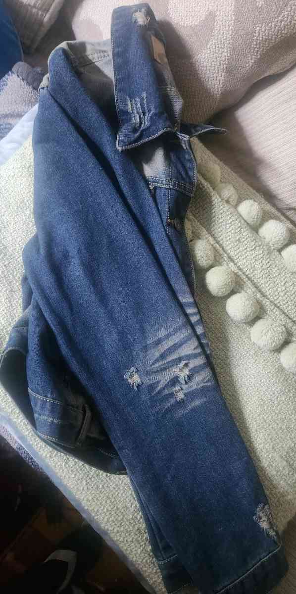 retro jeans jacket - Mobile, Alabama - FleaMarketBay