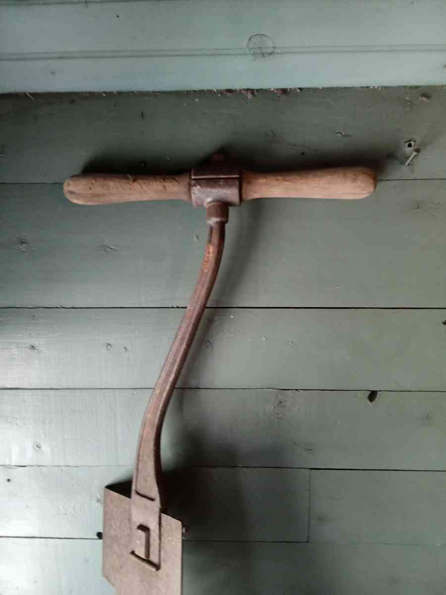 antique eye saws - Athol, Massachusetts - FleaMarketBay