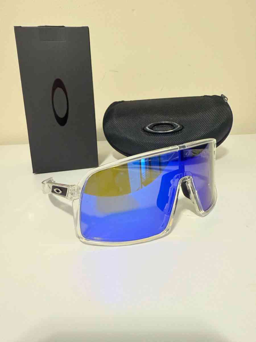 Oakley Sutro Sunglasses - Miami, Florida