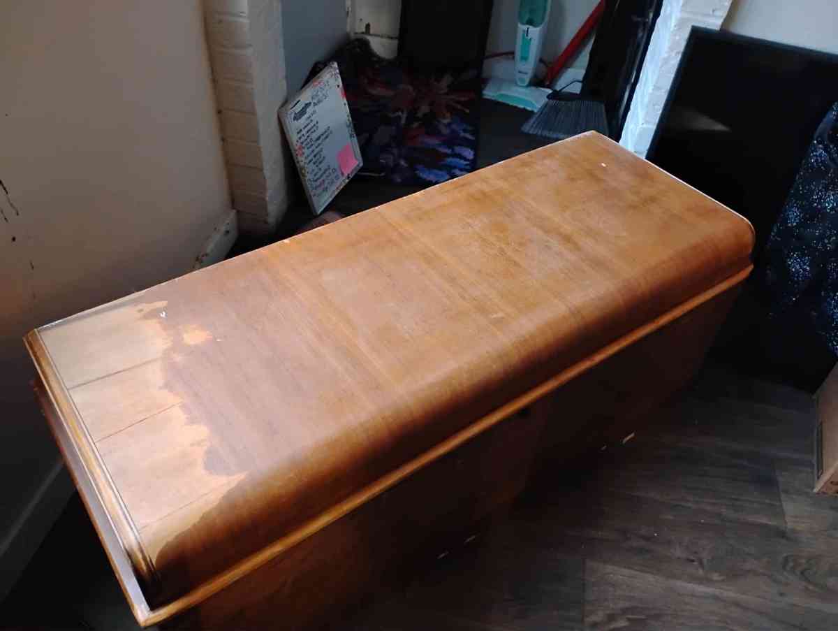 cedar hope chest trunk