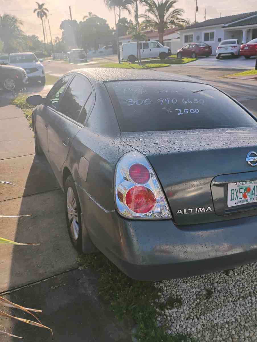 Nissan Altima - Miami, Florida - FleaMarketBay