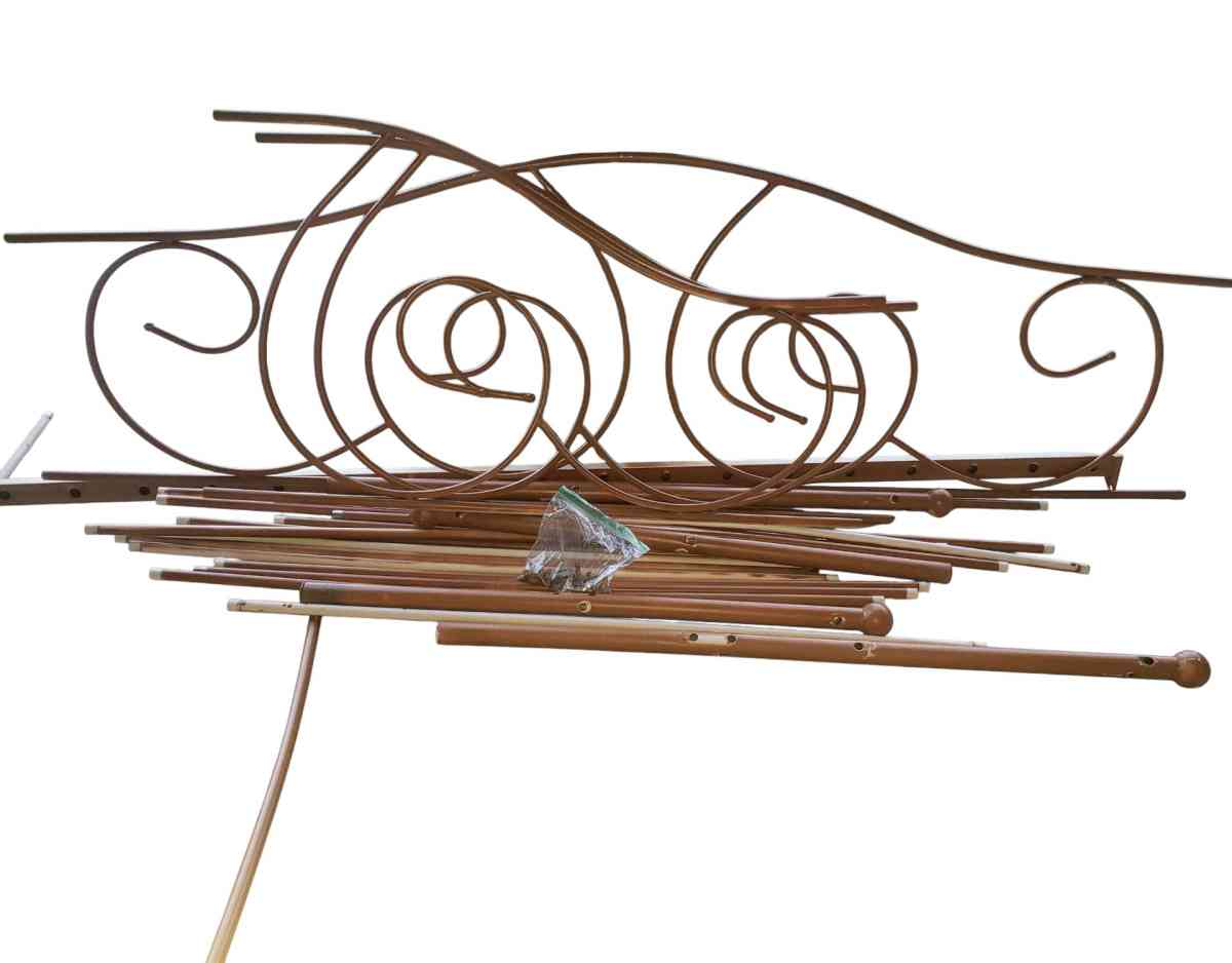 Twin Daybed Frame - Herriman, Utah - FleaMarketBay