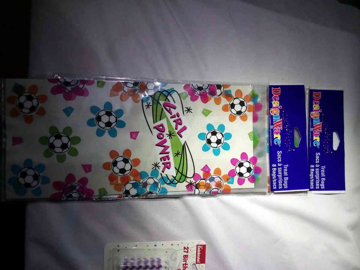 bulk party supplies unopened good deals - South Haven, Michigan - FleaMarketBay