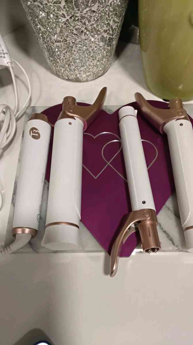 T3 interchangeable curly iron set - San Diego, California