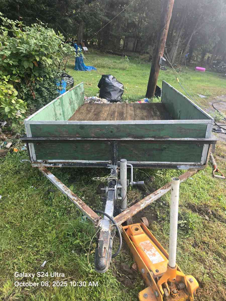 2012 5x8 Utility Trailer - Pittston, Pennsylvania - FleaMarketBay